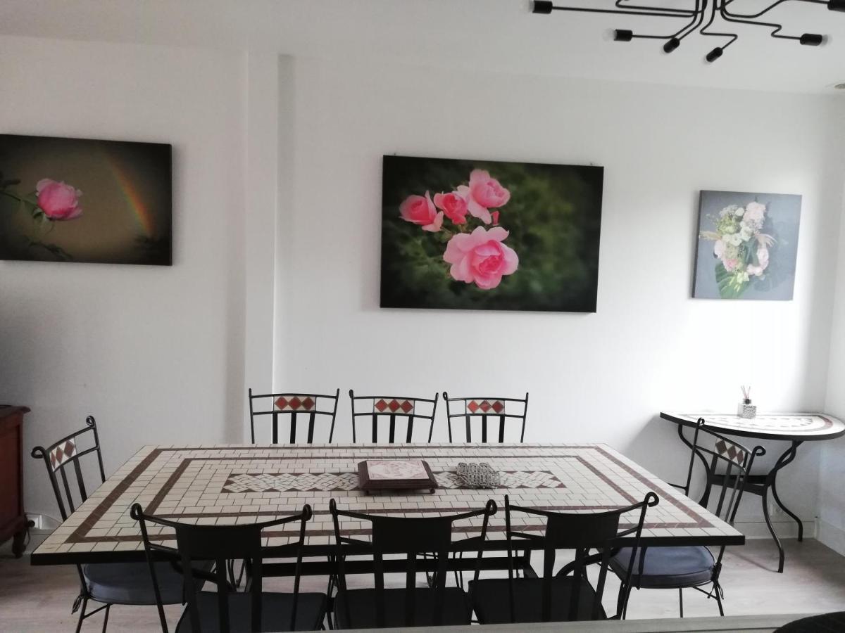 Les Rosiers D'Y Villa เนอแวร์ ภายนอก รูปภาพ
